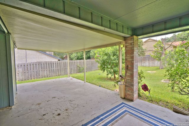 16535 Fox Knl, San Antonio, TX 78247