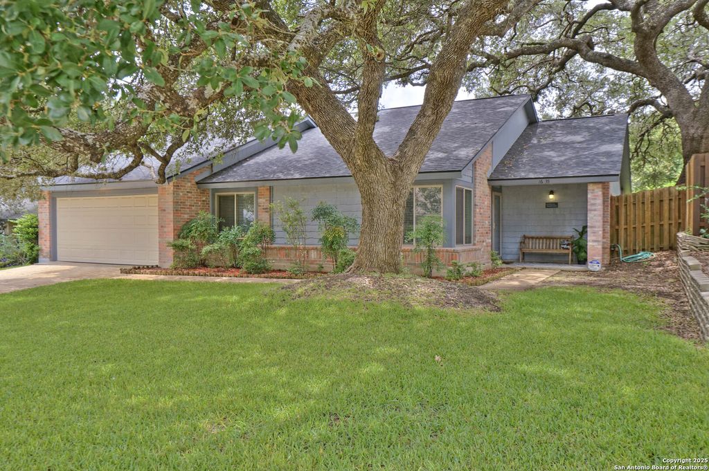 16535 Fox Knl, San Antonio, TX 78247