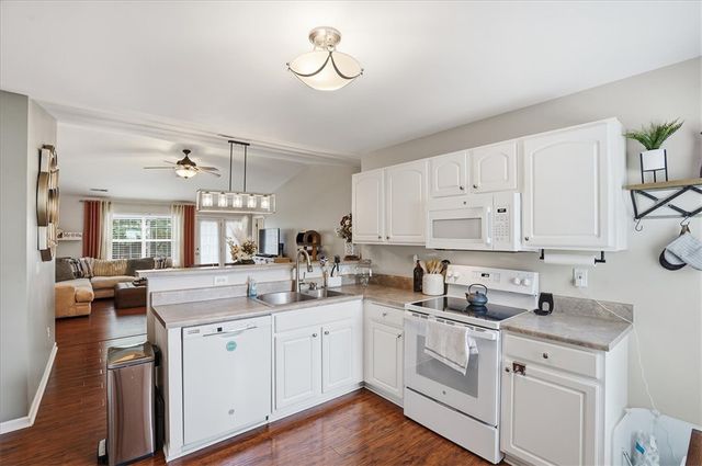 612 Westbury Way, Simpsonville, SC 29680