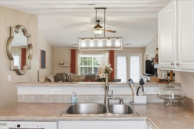 612 Westbury Way, Simpsonville, SC 29680