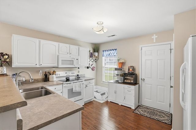 612 Westbury Way, Simpsonville, SC 29680