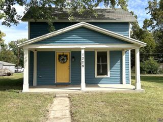 1228 NW Van Buren ST, Topeka, KS 66608