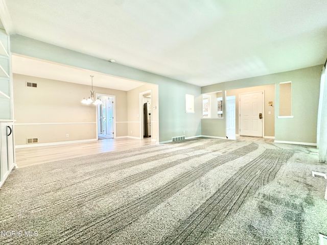 29660 E River Road, Perrysburg, OH 43551
