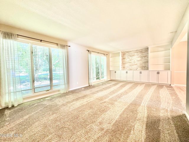 29660 E River Road, Perrysburg, OH 43551