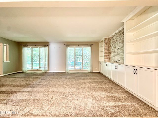29660 E River Road, Perrysburg, OH 43551