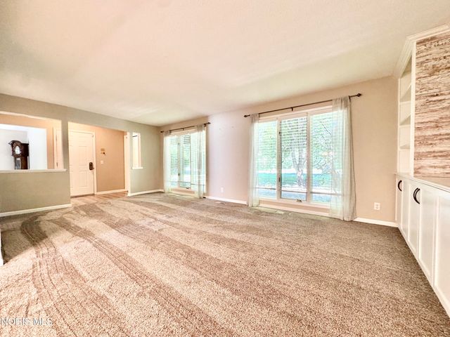 29660 E River Road, Perrysburg, OH 43551