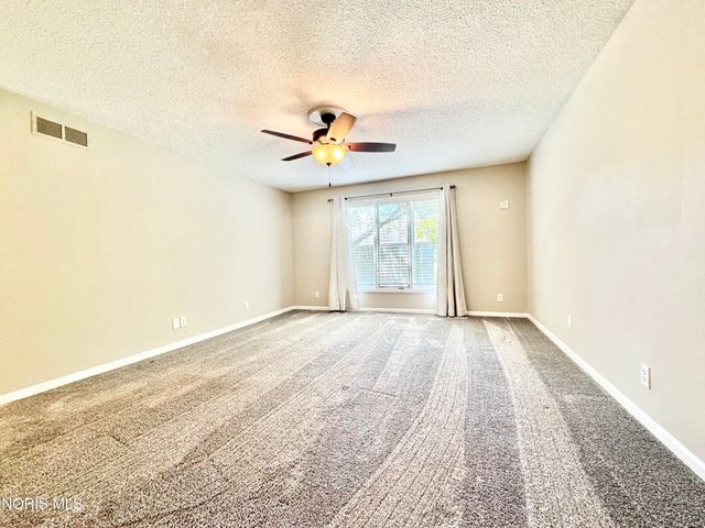 29660 E River Road, Perrysburg, OH 43551