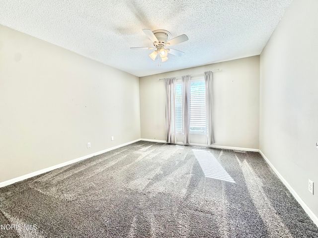 29660 E River Road, Perrysburg, OH 43551