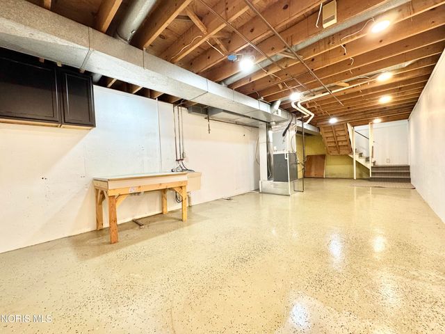 29660 E River Road, Perrysburg, OH 43551