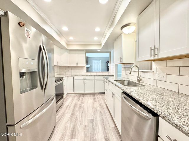 29660 E River Road, Perrysburg, OH 43551