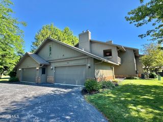 29660 E River Road, Perrysburg, OH 43551