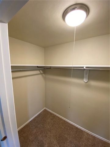 1831 Duncan Ave, Mccandless, PA 15101