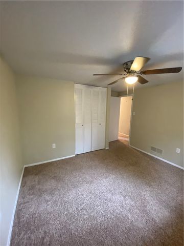 1831 Duncan Ave, Mccandless, PA 15101