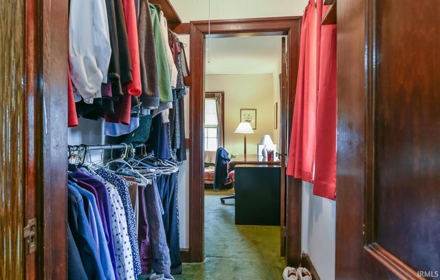 618 S Ballantine Road, Bloomington, IN 47401