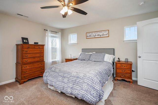1012 Brockton Court, Greenfield, IN 46140