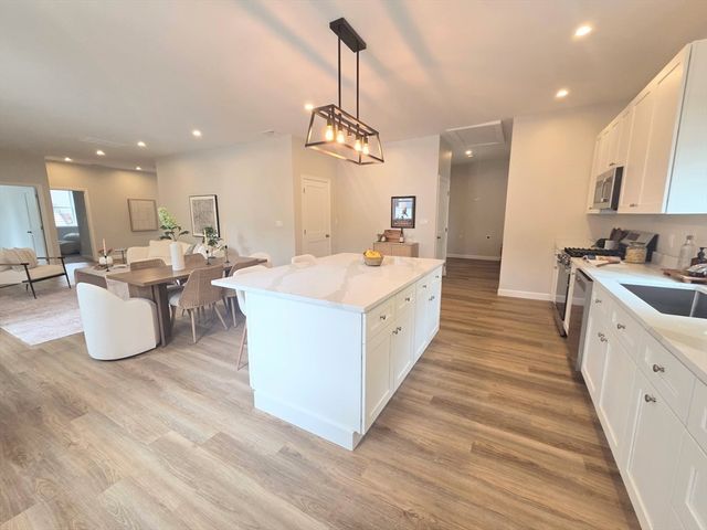 47 Myrtle St, Lynn, MA 01905