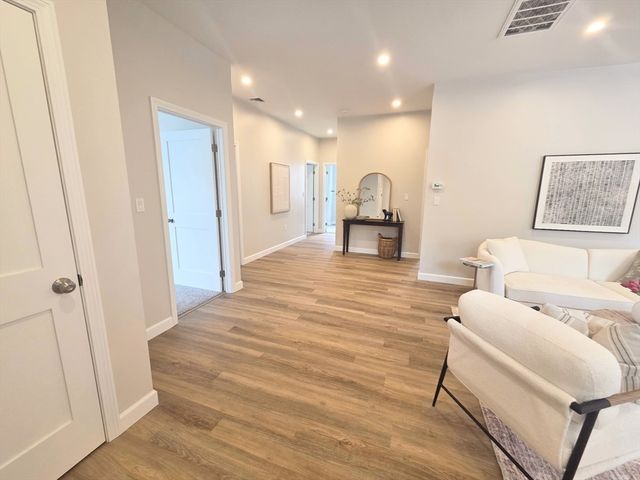 47 Myrtle St, Lynn, MA 01905