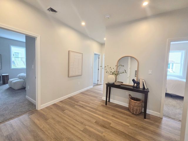 47 Myrtle St, Lynn, MA 01905