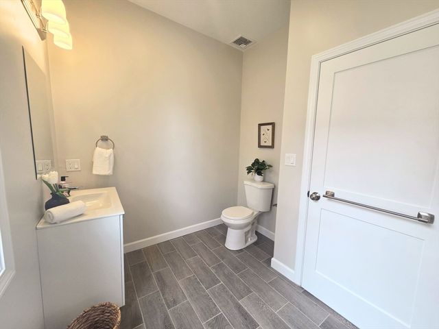 47 Myrtle St, Lynn, MA 01905