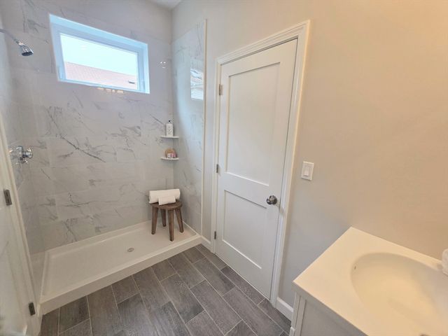 47 Myrtle St, Lynn, MA 01905