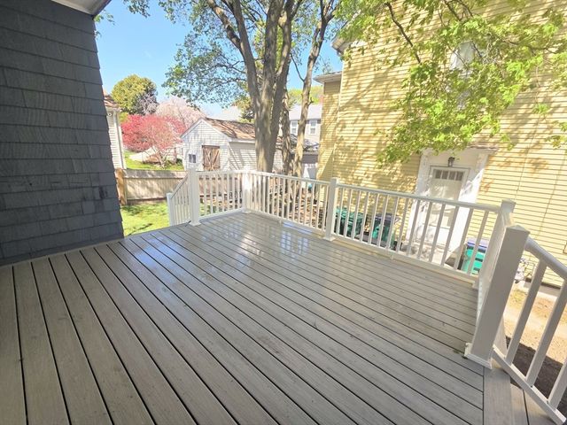47 Myrtle St, Lynn, MA 01905