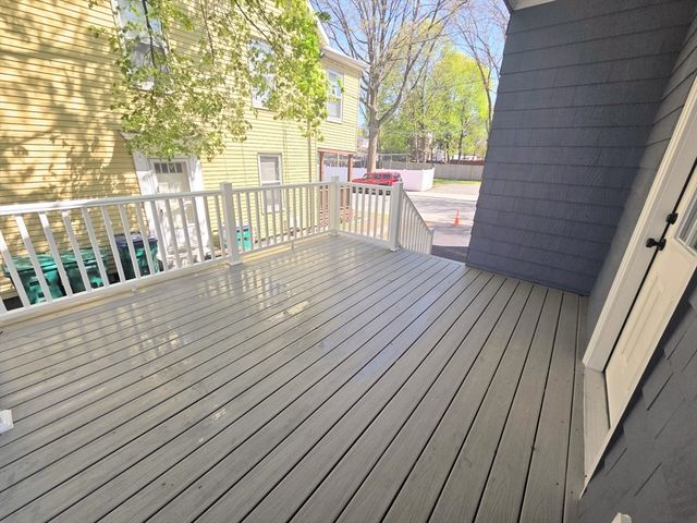 47 Myrtle St, Lynn, MA 01905