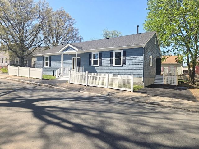 47 Myrtle St, Lynn, MA 01905
