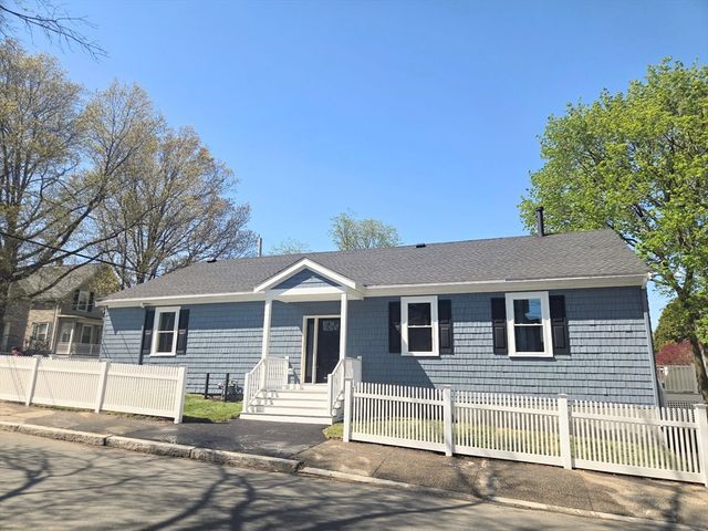 47 Myrtle St, Lynn, MA 01905