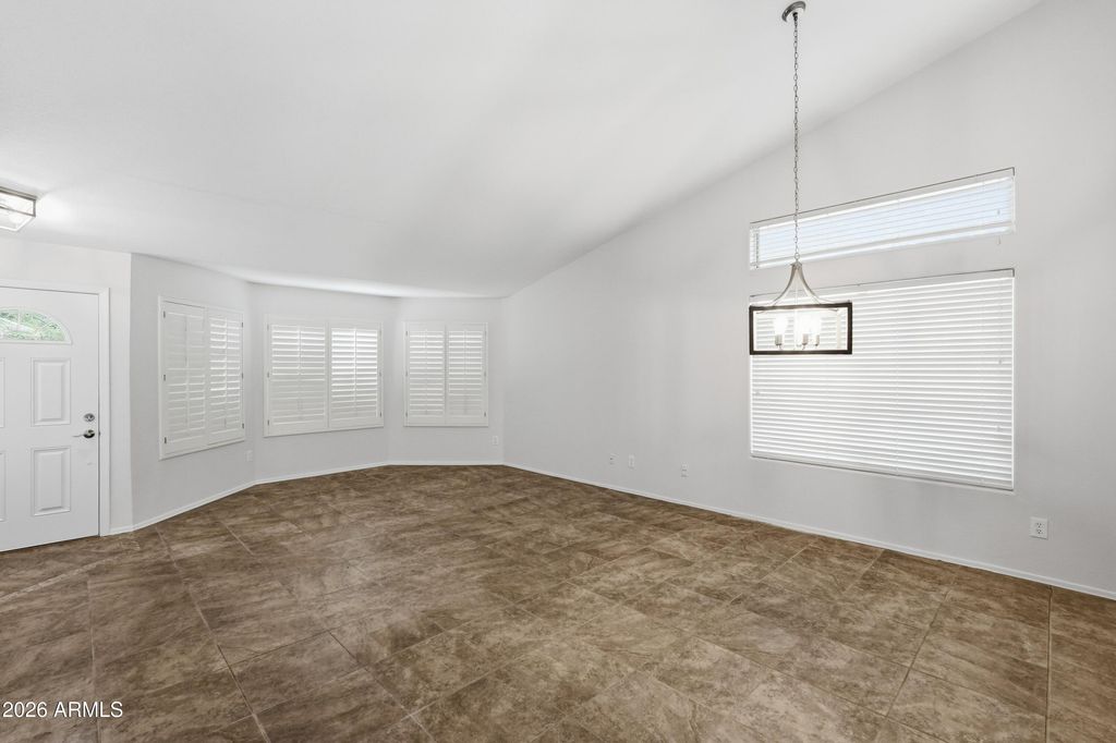 908 E VERBENA Drive, Phoenix, AZ 85048 — photo 2