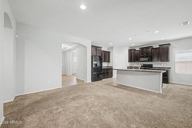 25953 W SEQUOIA Drive, Buckeye, AZ 85396