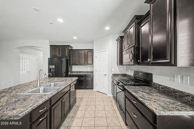 25953 W SEQUOIA Drive, Buckeye, AZ 85396