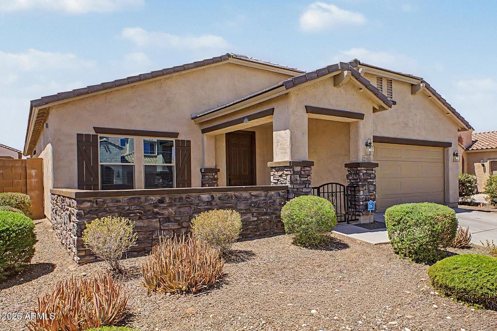 25953 W SEQUOIA Drive, Buckeye, AZ 85396 — photo 3