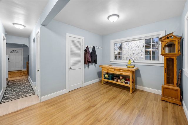 84 Kentucky Avenue, Gates, NY 14606