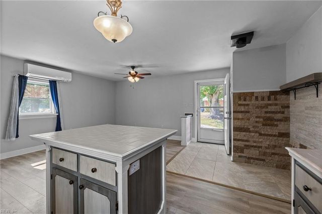 8016 Brays Point RD, Hayes, VA 23072
