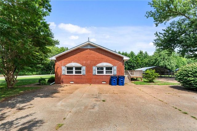 8016 Brays Point RD, Hayes, VA 23072