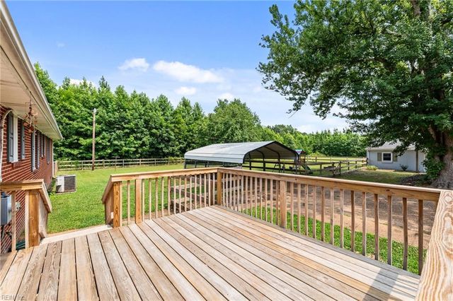 8016 Brays Point RD, Hayes, VA 23072