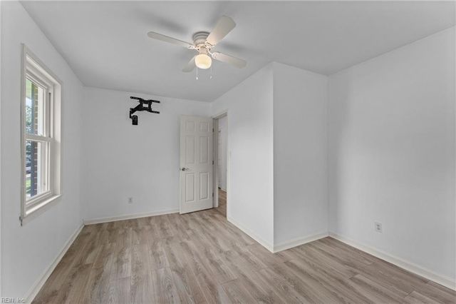 8016 Brays Point RD, Hayes, VA 23072