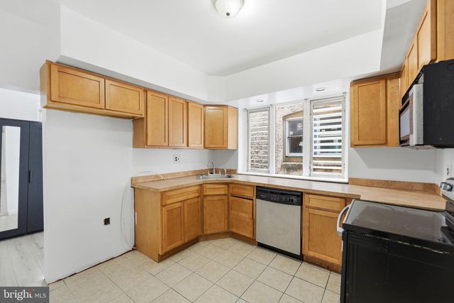 5318 ARLINGTON ST, Philadelphia, PA 19131