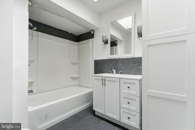 5318 ARLINGTON ST, Philadelphia, PA 19131