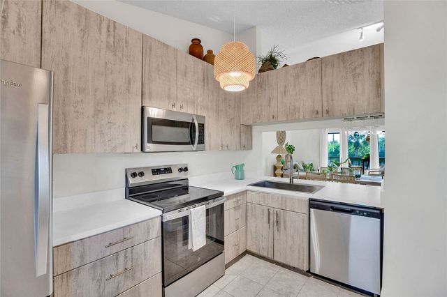 9615 Estuary Way 4, Sebastian, FL 32958