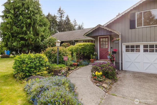 6850 E Grandview Street, Tacoma, WA 98404