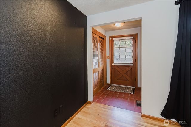6850 E Grandview Street, Tacoma, WA 98404