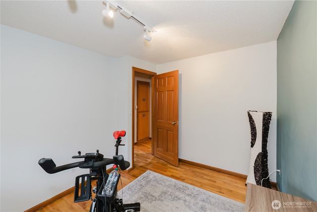 6850 E Grandview Street, Tacoma, WA 98404