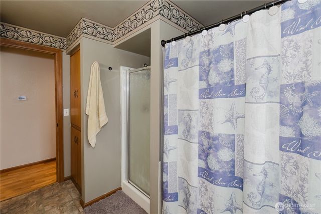 6850 E Grandview Street, Tacoma, WA 98404