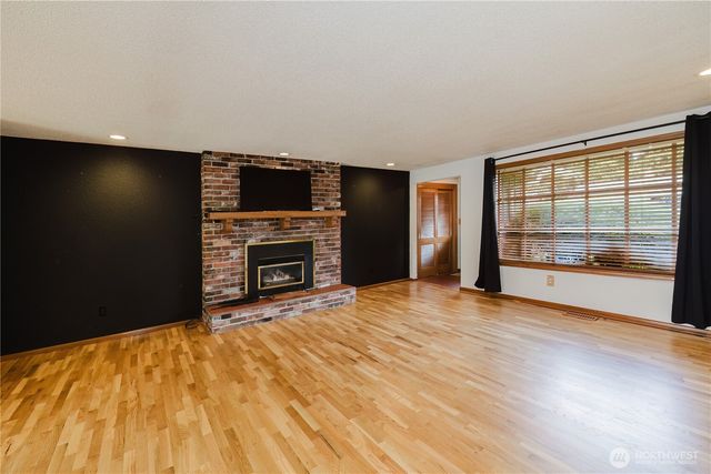 6850 E Grandview Street, Tacoma, WA 98404