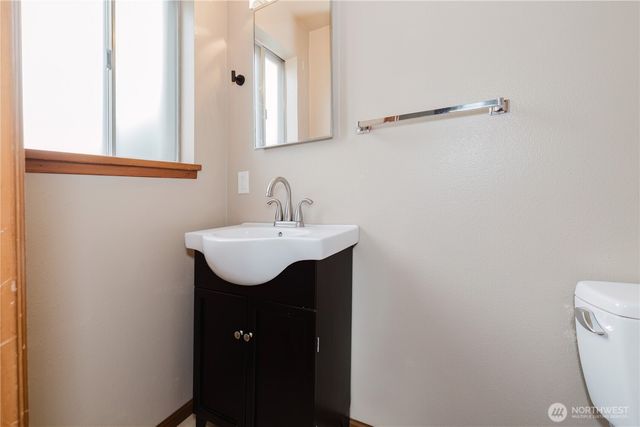 6850 E Grandview Street, Tacoma, WA 98404