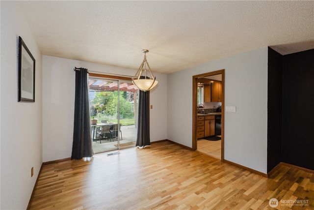 6850 E Grandview Street, Tacoma, WA 98404