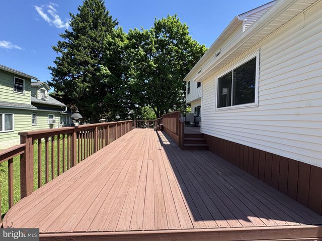 1942 OAKFORD AVE, Feasterville Trevose, PA 19053
