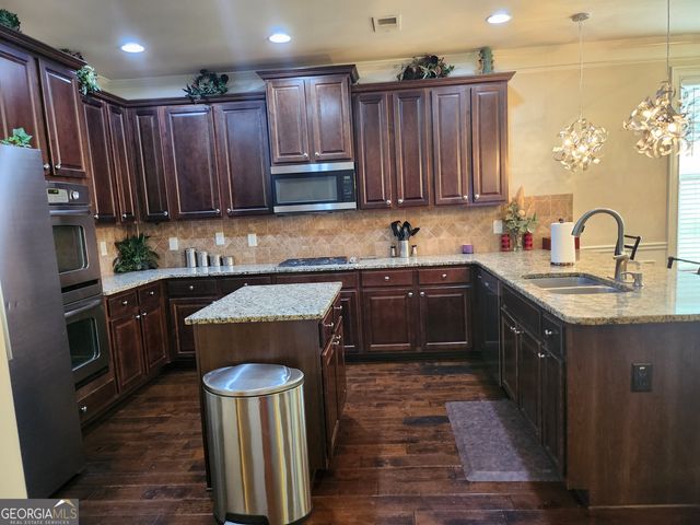 118 Shimmering Waters Lane, Fayetteville, GA 30214