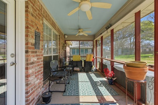 6511 Westover Drive, Granbury, TX 76049